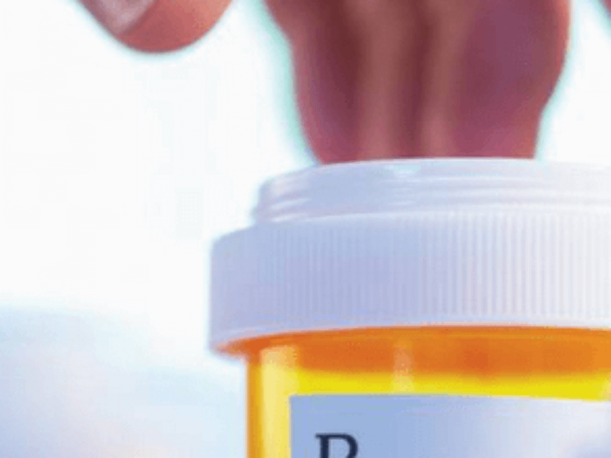 lipo b-c pills yellow urine Considering Accutane? Here's What You Should Know